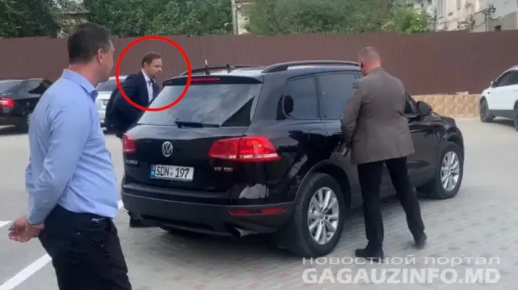Găgăuzia este nedumerită de rolul lui Kulminski la Președinție. Presa locală: „A urcat în aceeași mașină cu Maia Sandu”