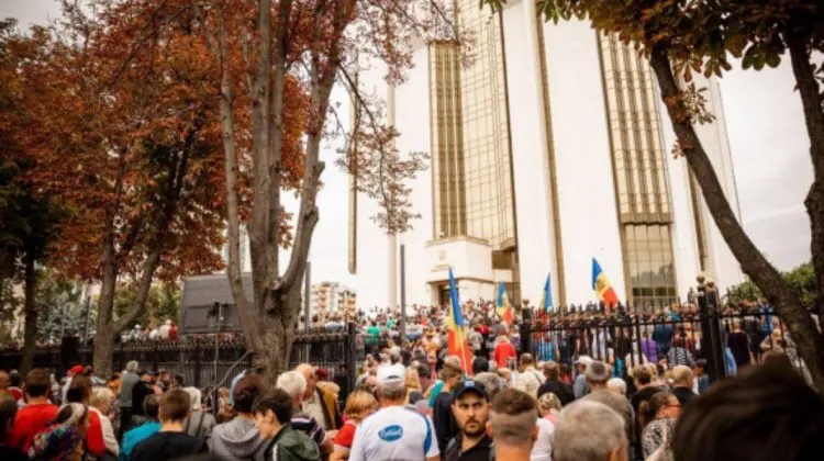 VIDEO Transportatorii ar fi „intimidați și somați” de reprezentanții PAS să nu aducă protestatari la Chișinău