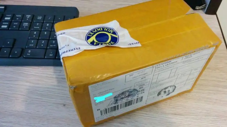 Trimiterile poștale, digitalizate. Guvernul va încasa mai mulți bani, cumpărătorii vor beneficia de livrări rapide