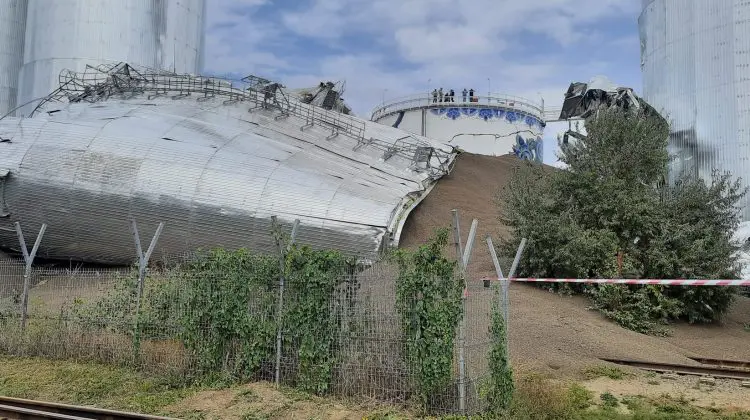 FOTO Două echipe de pompieri s-au deplasat de urgență în portul Giurgiulești. Ce s-a întâmplat