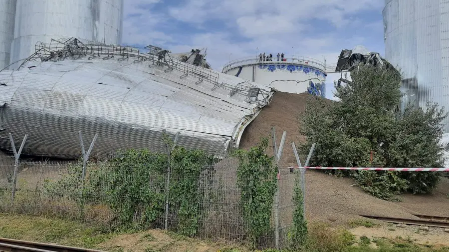 FOTO Două echipe de pompieri s-au deplasat de urgență în portul Giurgiulești. Ce s-a întâmplat