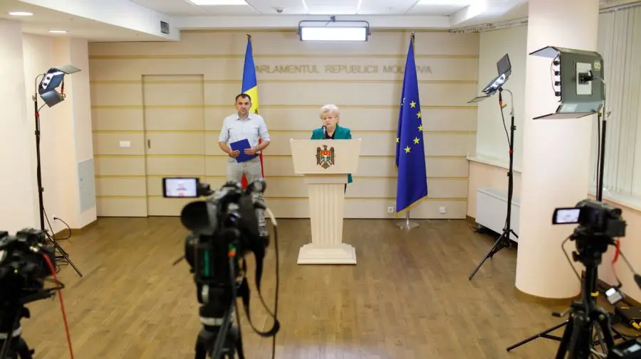 ȘOR va instala mai multe corturi la Parlament și cheamă presa și ambasadele să monitorizeze acțiunile poliției