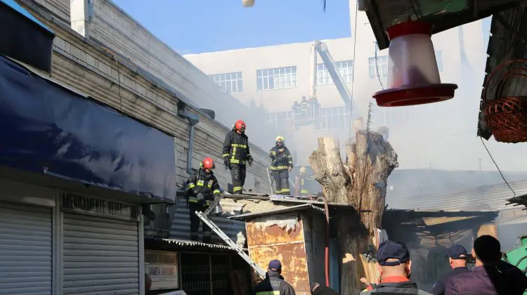 S-a lucrat mai multe zile la fața locului. Care sunt cele trei ipoteze privind incendiul de la Piața Centrală