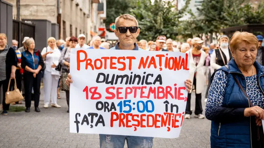FOTO Mii de oameni se îndreaptă spre Capitală, la protestul împotriva guvernării PAS