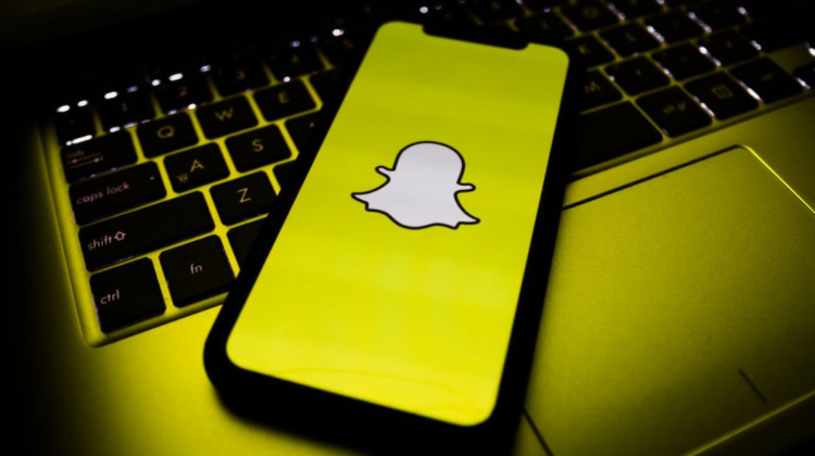 Trebuie să caute alte soluții! Peste o mie de angajați Snapchat își vor pierde locul de muncă