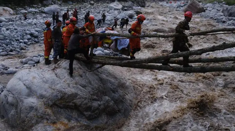 Cutremur devastator în Indonezia. Cel puțin 162 de persoane au murit