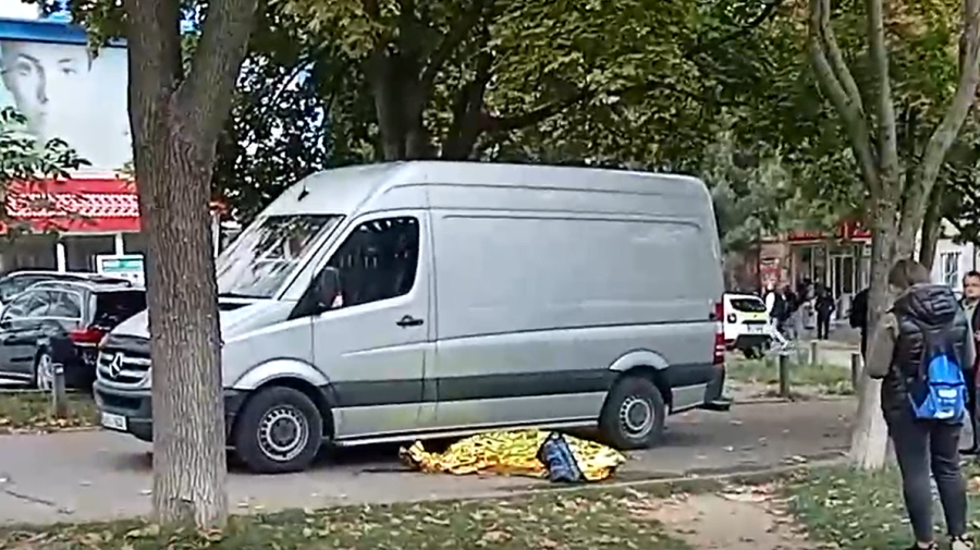VIDEO Detalii despre accidentul din sectorul Botanica, în urma căruia a decedat o persoană. Cine se afla la volan