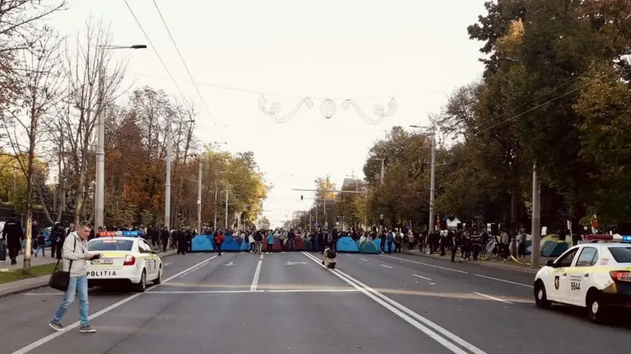 Atenție, chișinăuieni! Bulevardul Ștefan cel Mare rămâne blocat: Cum va circula transportul public