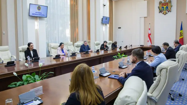 Gavrilița: Vom aproba acordarea unui ajutor unic de 3.000 de lei bugetarilor cu salarii mai mici de 15.000 lei
