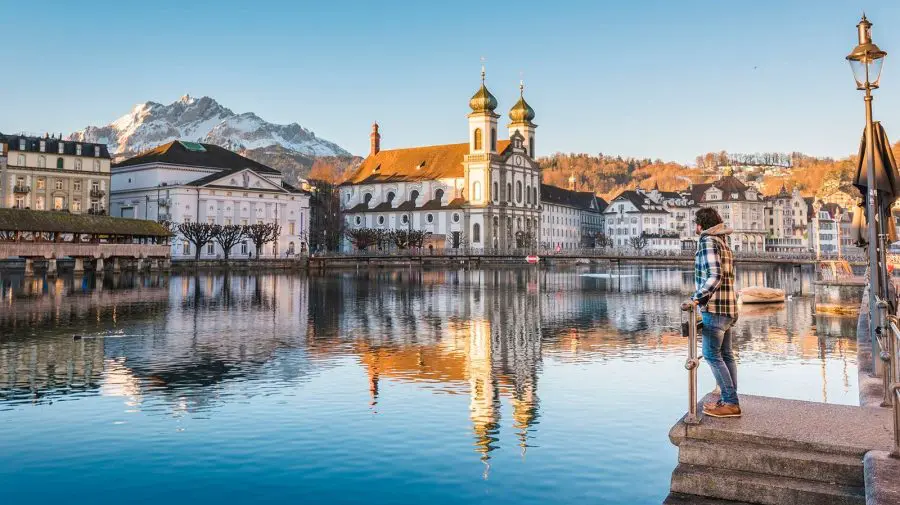 Cele mai potrivite destinații turistice potrivite pentru luna octombrie