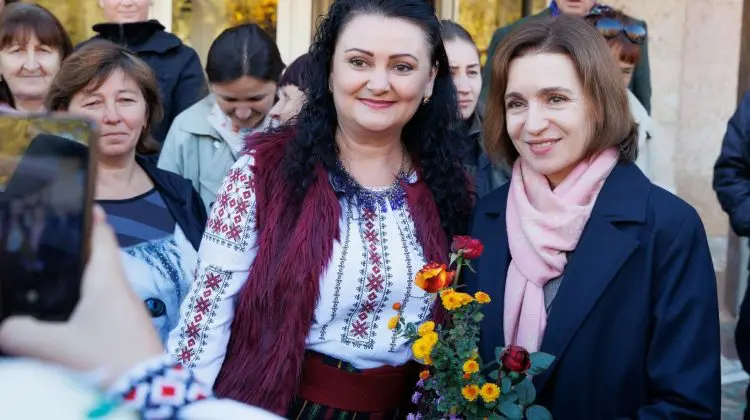 FOTO Maia Sandu a fost la Ialoveni. Despre ce a discutat cu locuitorii din Suruceni
