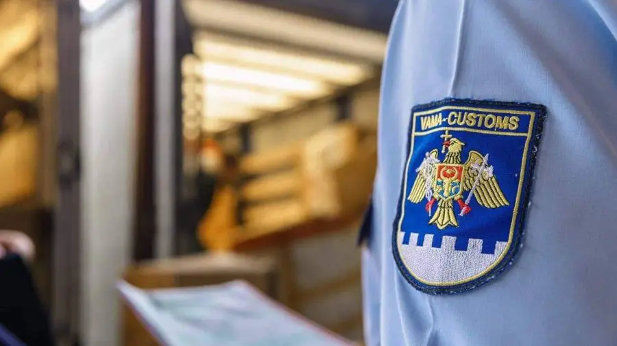 Produse alimentare cu termen de valabilitate expirat – depistate la Postul vamal Chișinău. Ce s-a întâmplat cu marfa