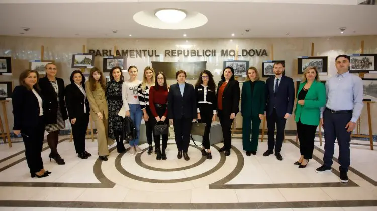 Trei luni vor fi la Parlament. Șase tineri încep un stagiu de practică în cadrul forului Legislativ