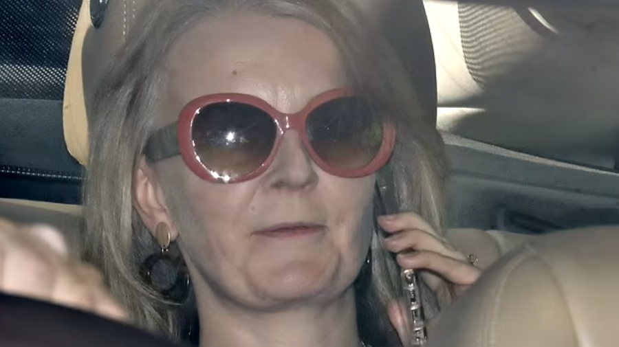 Telefonul lui Liz Truss, piratat de hackeri care lucrează pentru Putin. Ar fi obținut „detalii extrem de secrete”