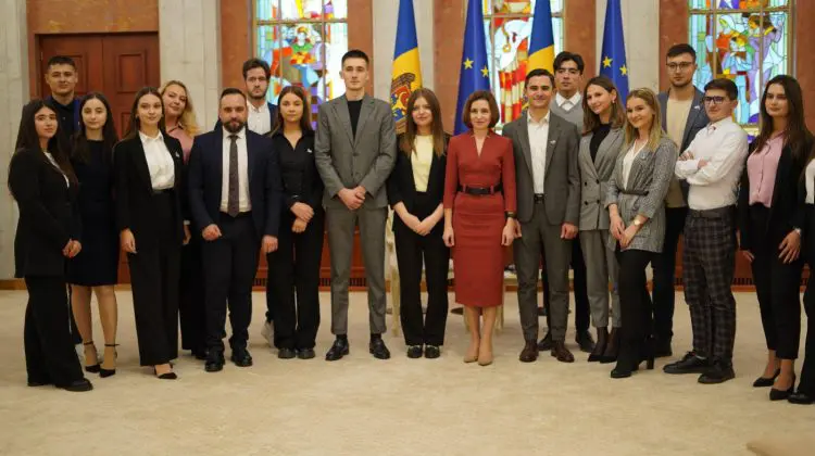 Ai noștri basarabeni, studenți în România, la întâlnire cu Maia Sandu. Au creat o platformă de comunicare