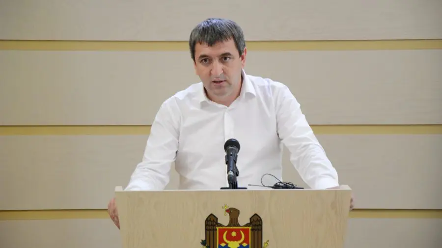 Carp poate fi membru al USR și deține acces la secretul de stat în Republica Moldova? Prevederile legii
