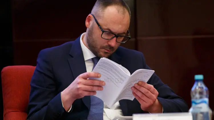Scandalul conversațiilor lovește în imaginea PAS. Opinii: Litvinenco ar trebui să renunțe la funcția de ministru