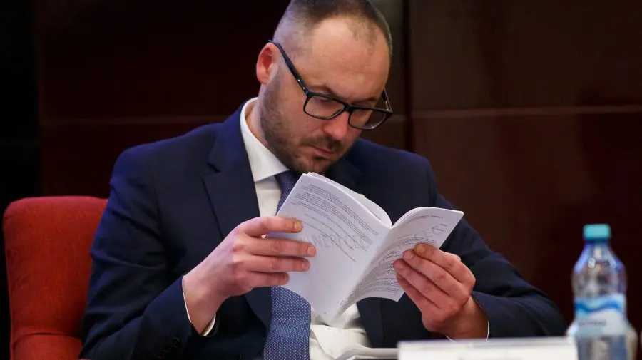 Scandalul conversațiilor lovește în imaginea PAS. Opinii: Litvinenco ar trebui să renunțe la funcția de ministru