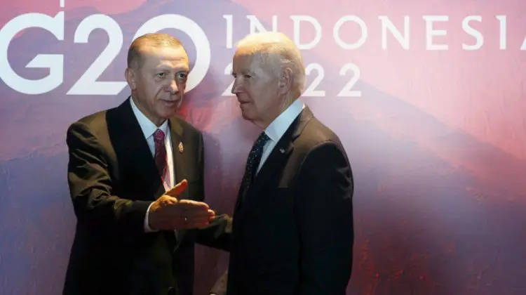 Turcilor le-a trecut supărarea sau americanii sunt insistenți? Biden și Erdogan au discutat la G20