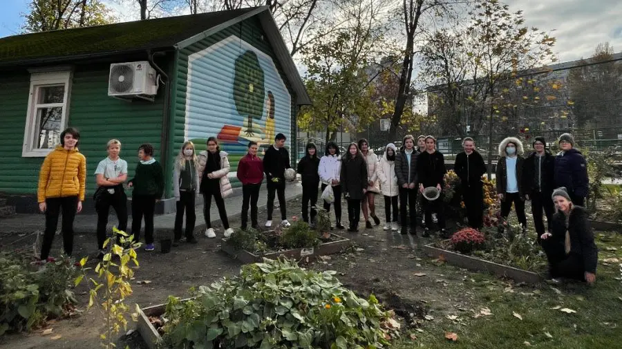 Milioane de profesori și elevi din întreaga lume acționează împreună pentru climă