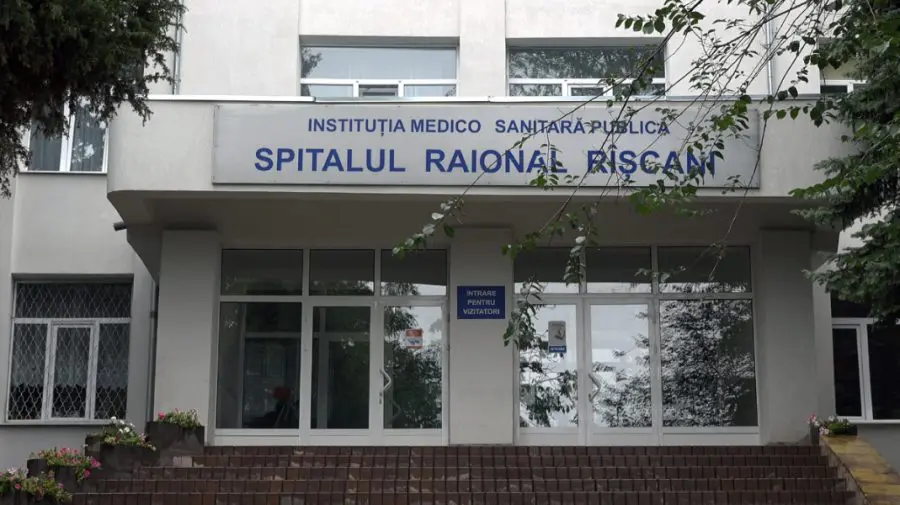 VIDEO Euro-reparat, dar fără prize, becuri și întrerupătoare. Ce s-a întâmplat la Spitalul Raional Rîșcani?