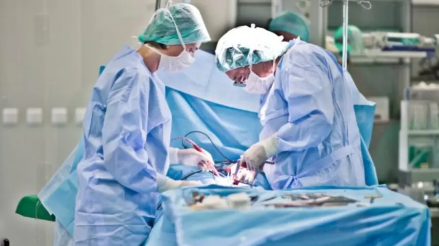 Caz fericit la spitalul din Bălți! Medicii au extirpat o tumoare ovariană de circa 25 de kilograme