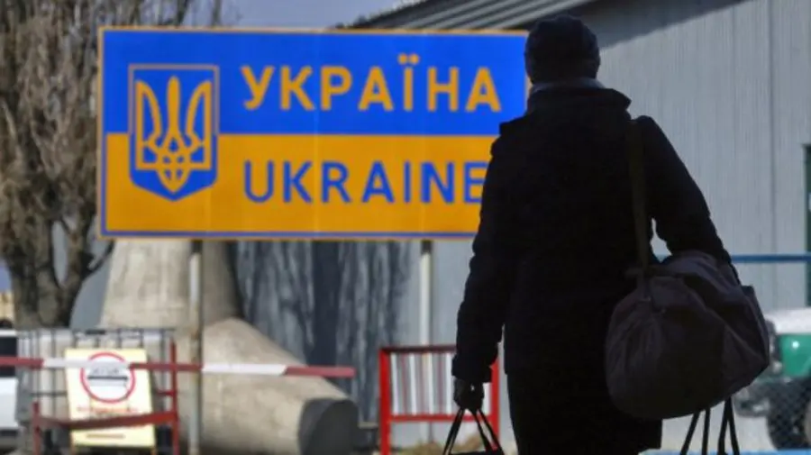 Istoria se repetă: Ucraina și-a închis granițele cu România și Ungaria