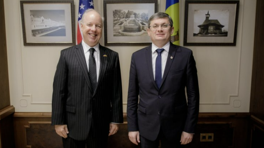 Președintele Parlamentului s-a întâlnit cu Ambasadorul SUA. Despre ce au discutat cei doi oficiali