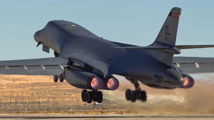 SUA, în alertă. A trimis bombardierul B-1B la exercițiile aeriene din Coreea de Sud. Motivul?!