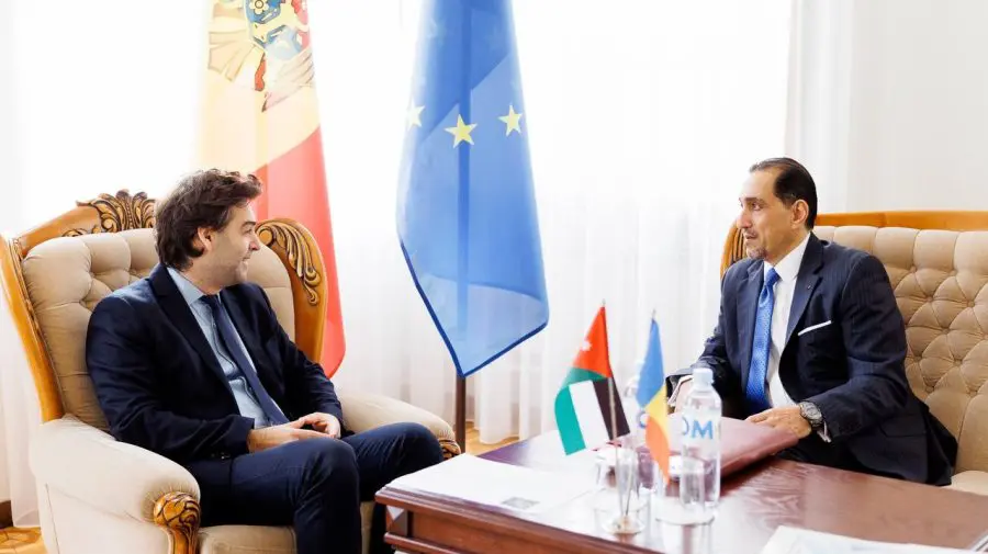 FOTO Ministrul de Externe s-a întâlnit cu ambasadorul Iordaniei. Despre ce au discutat