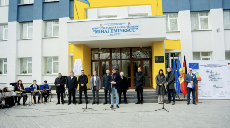 FOTO Condiții mai bune pentru elevii și profesorii unui liceu din Ungheni. Instituția a fost reparată capital