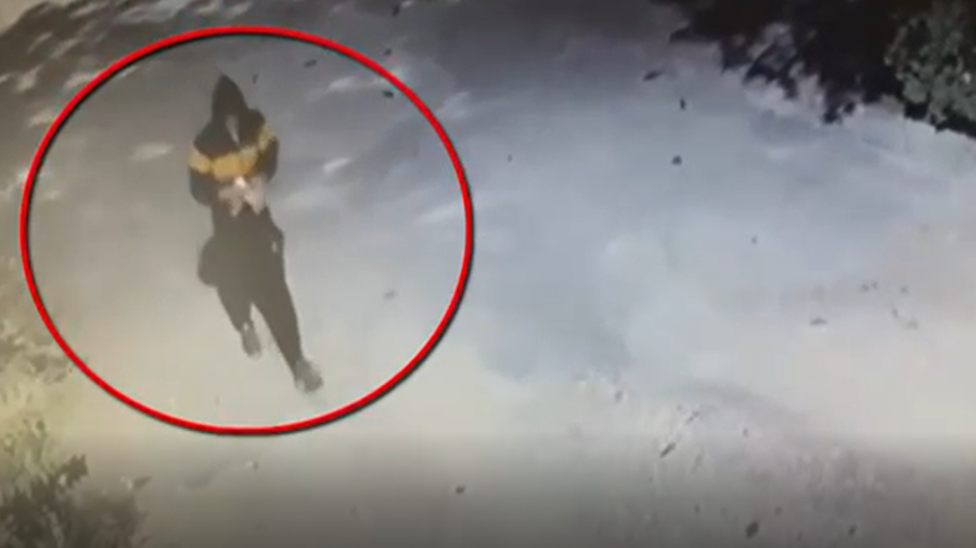 VIDEO Poliția a reținut un minor, suspectat de comiterea mai multor jafuri. Prejudiciul cauzat victimelor