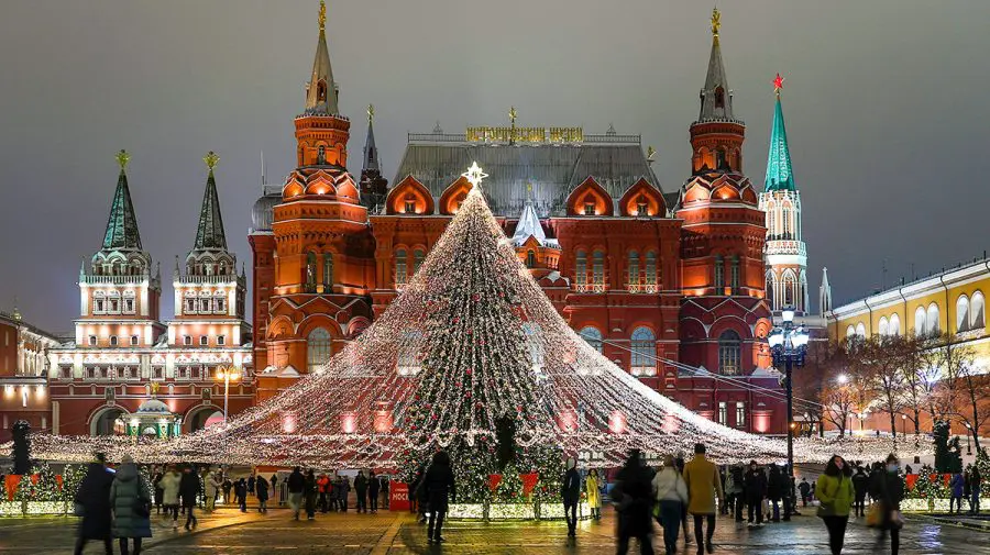 Moscova va anula focurile de artificii și marile concerte în aer liber în timpul sărbătorilor de iarnă. Vezi motivul