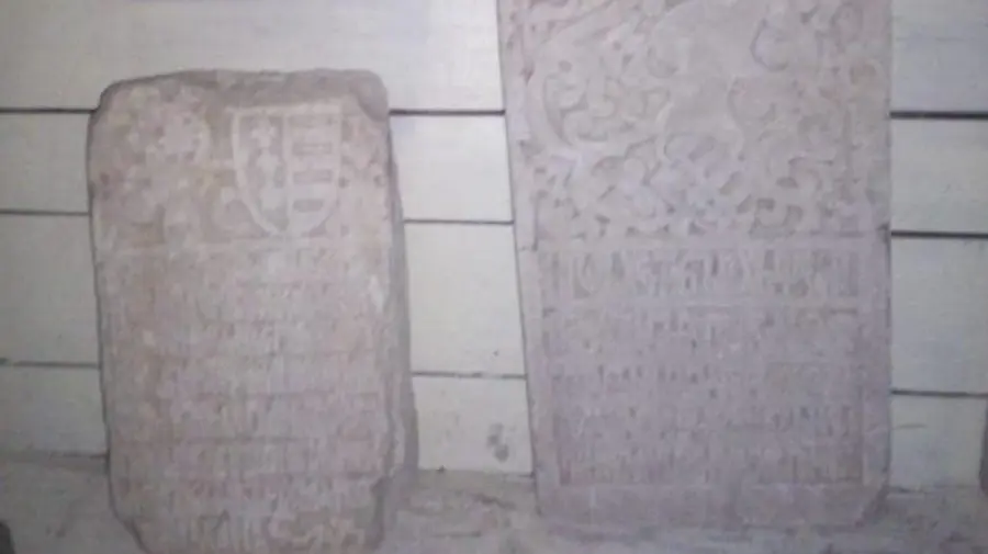 Nu au îndrăznit rușii sau erau ascunse bine? Pisaniile lui Ștefan cel Mare, găsite neatinse în Herson