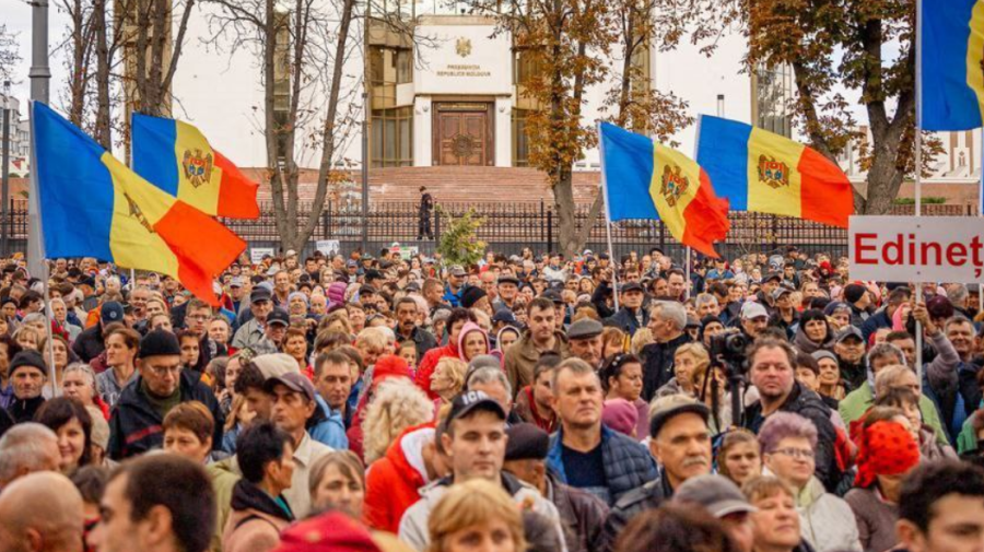 Un nou protest antiguvernamental va avea loc duminică, în fața Președinției