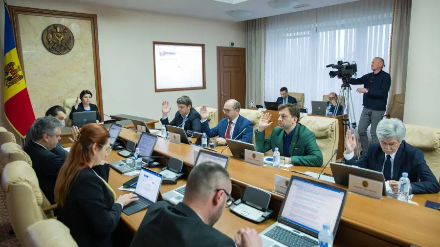 Guvern: În Moldova va fi construit un sistem de apeducte ce va subtraversa râul Prut