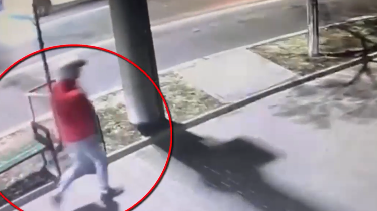 VIDEO Riscă să-și petreacă tinerețea după gratii! Fapta pentru care un tânăr din Chișinău a ajuns pe mâna poliției