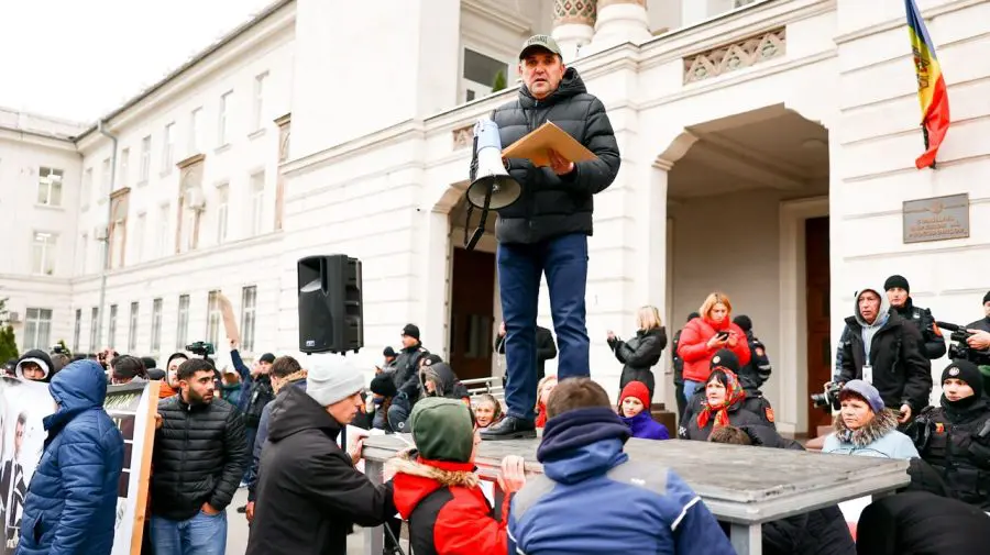 VIDEO Protestatarii ȘOR cer dosare penale pe numele lui Litvinenco, Recean, Revenco, Alaiba și Pistrinciuc