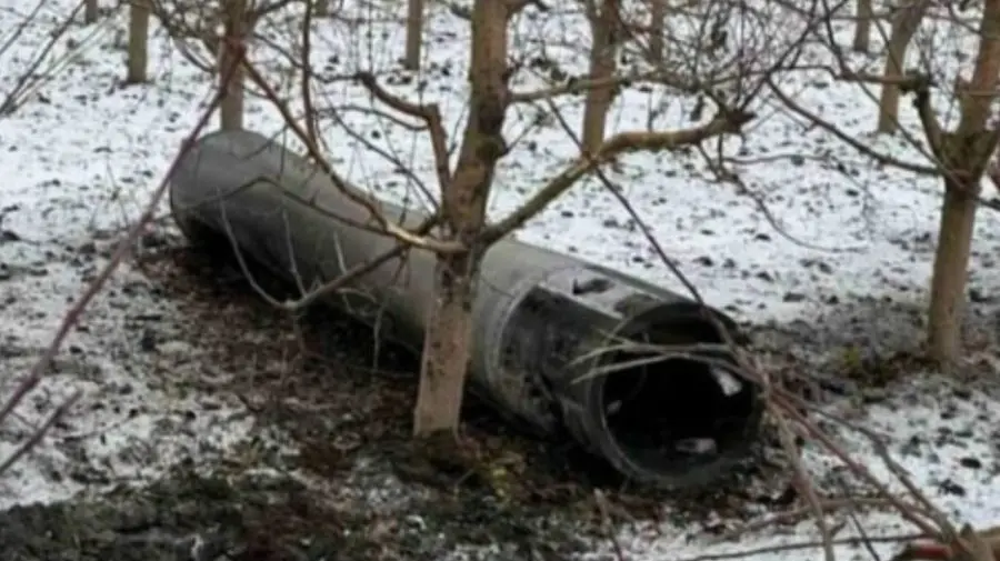 Două sunete puternice! VIDEO de pe camerele de supraveghere, cu momentul în care la Briceni ar cădea racheta