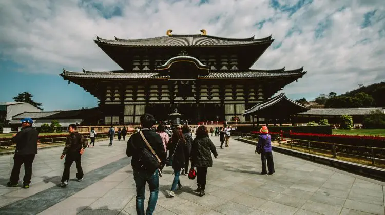 Japonia plafonează prețul pentru petrolul rusesc, dar cu o excepție