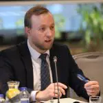 VIDEO Prognoze pesimiste de la șeful SIS, în contextul bombardamentelor frecvente la hotar: Iarna care vine va fi grea