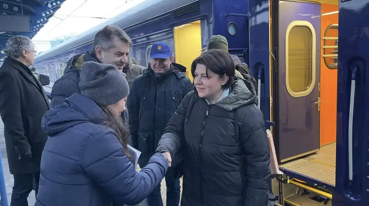 FOTO Natalia Gavrilița a plecat la Kiev: Am văzut cu ochii mei case arse, școli, grădinițe și drumuri distruse