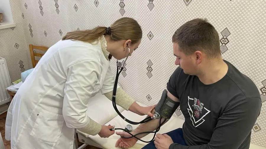 Tinerii specialiști din sistemul medical vor primi îndemnizații unice de 120 și 96 de mii de lei într-o singură tranșă