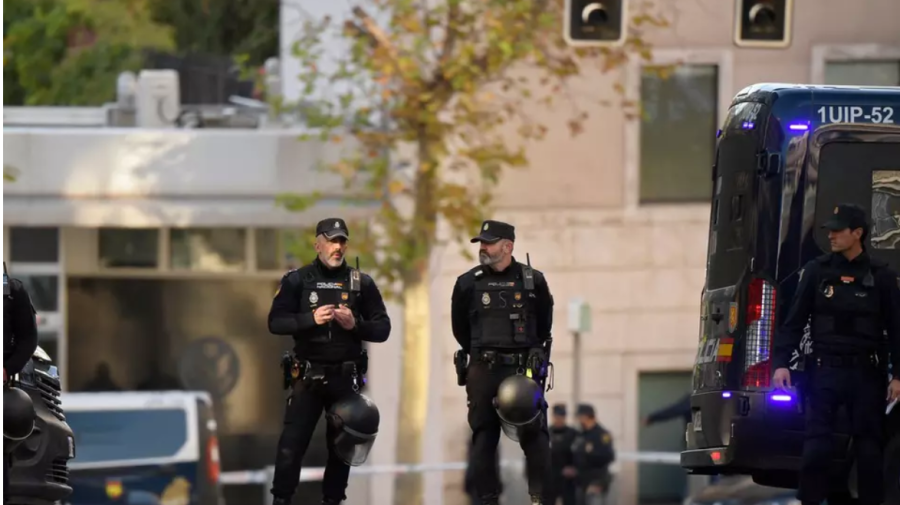 Poliția spaniolă a găsit alte „pachete însângerate” adresate diplomaților ucraineni