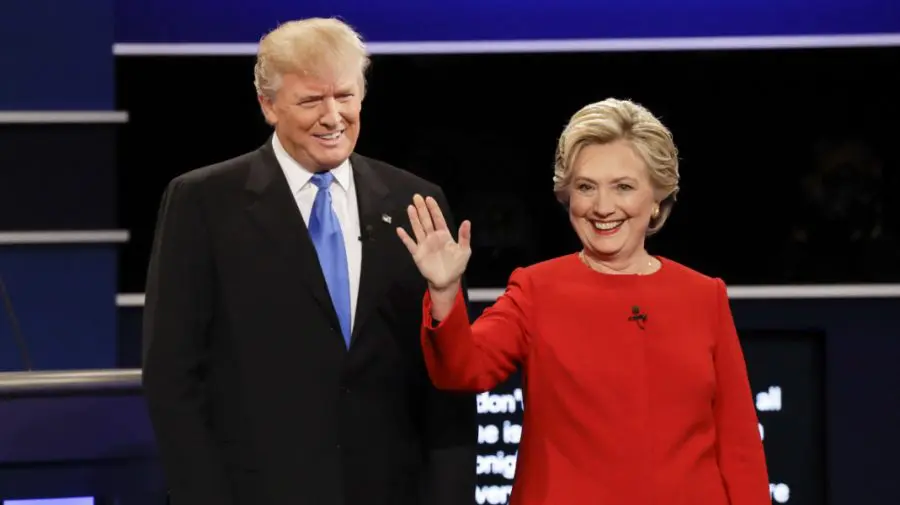 Hillary Clinton îl atacă în termeni duri pe Trump: „Nu e suficient să fii puternic. Trebuie să fii și inteligent”
