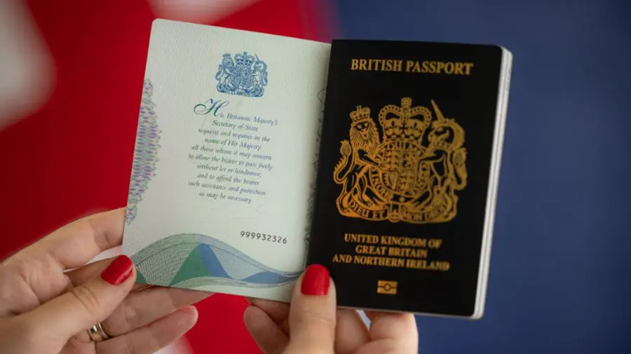 Tot mai mulți americani solicită cetățenia britanică. Record absolut în primele trei luni din mandatul lui Trump