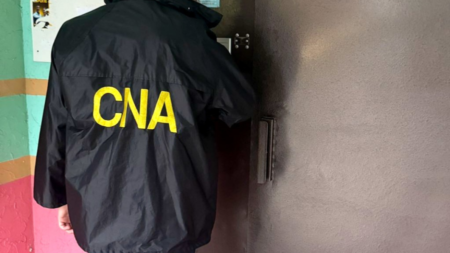 Doi polițiști din Drochia, reținuți pentru că ar fi luat bani de la șoferi. Oamenii legii au 9 bănuiți și 22 de cauze