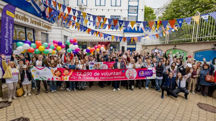 A zecea ediție a Zilei Faptelor Bune 2025: 12.090 de voluntari, 350 de acțiuni, mii de zâmbete și o singură inimă mare