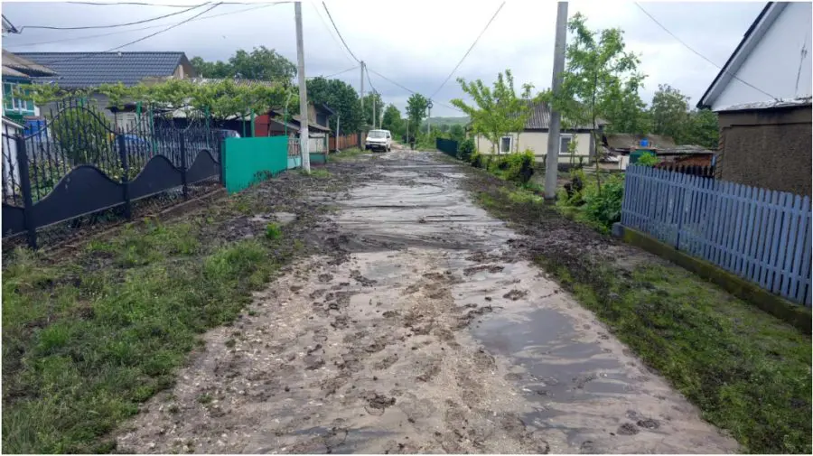 FOTO Mai multe localități din țară, devastate de ploile puternice. În câte cazuri a intervenit IGSU?
