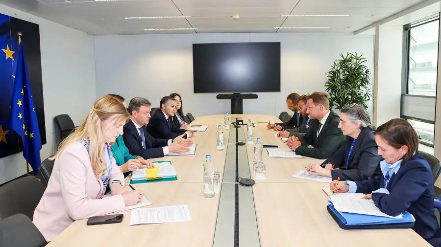 Premierul Dorin Recean, în discuții cu comisarii europeni la Bruxelles. Cele mai importante subiecte abordate